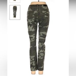 NWT Elan Camo Camouflage Jeans size L